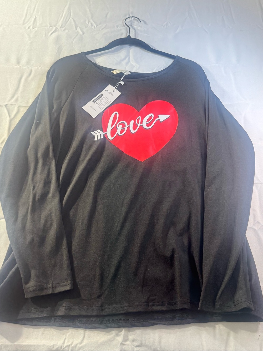 Women’s XXL Black Long Sleeve with Red Heart 'Love' Graphic